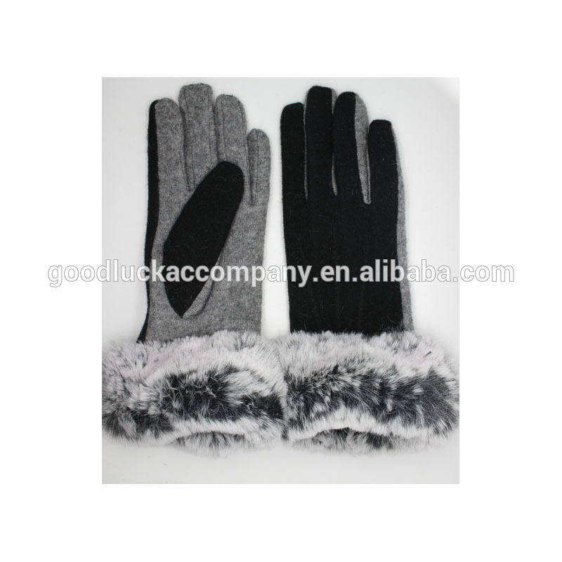 Ladies woolen gloves with fake fur cuff